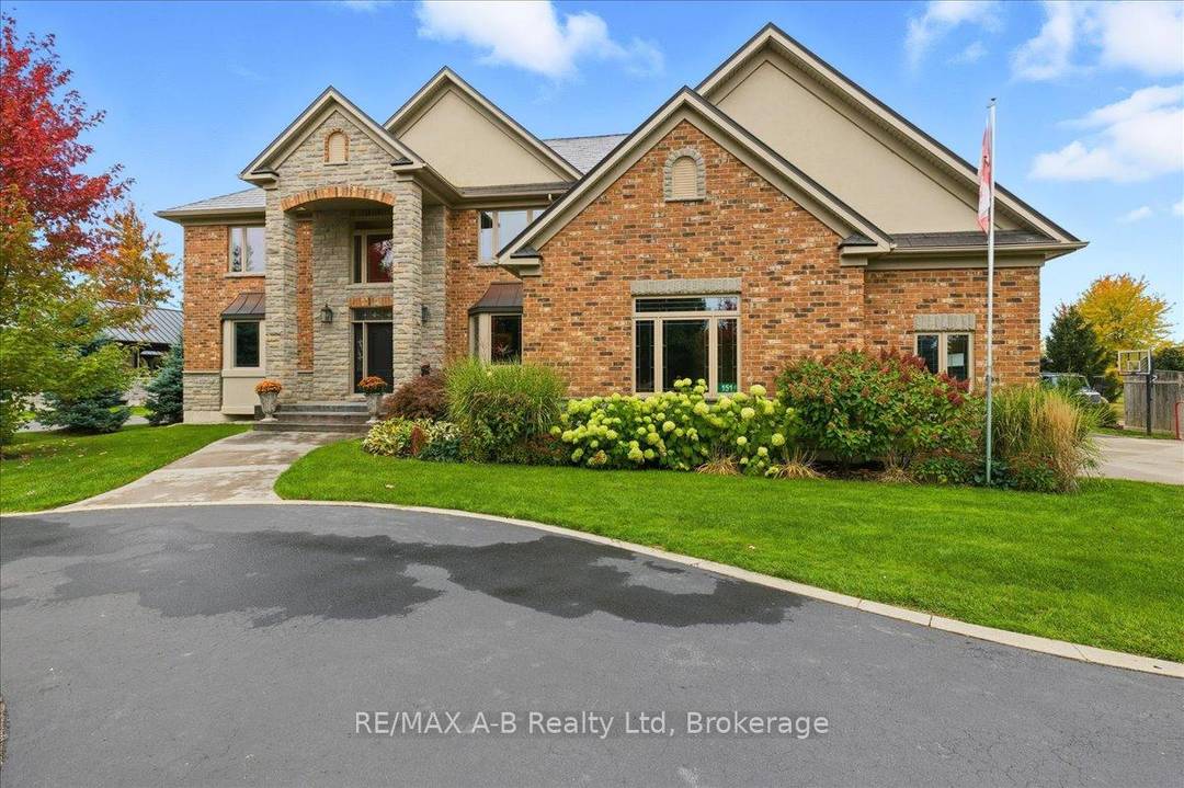 Experience luxury and comfort in this stunning custom built executive 2 storey detached home, offering 5 spacious bedrooms and 4.