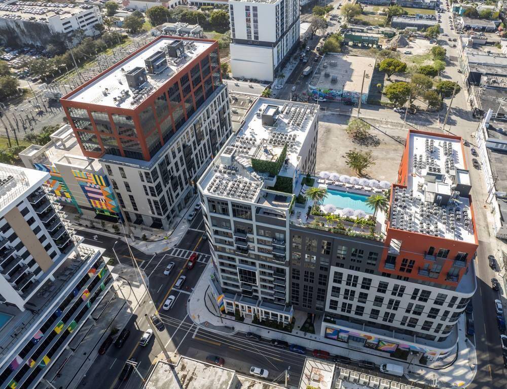 The Highley House combines Wynwood's imaginative setting with inspiring, artfully designed interiors and one of a kind amenities, giving residents a world of new perspectives and experiences.