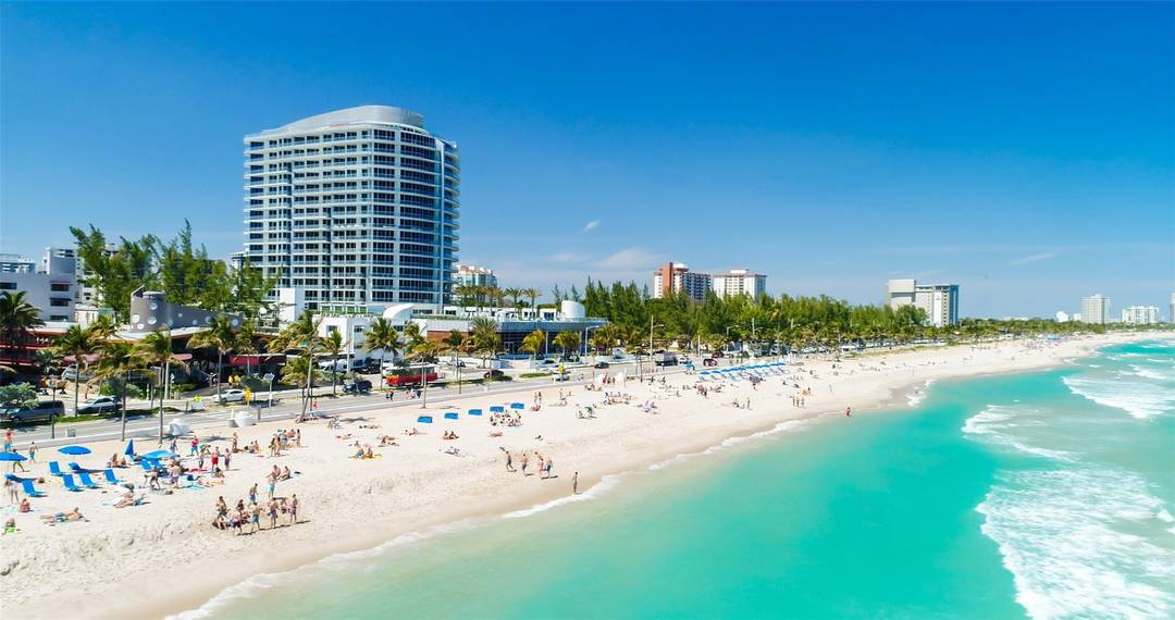Wake up to endless Ocean Views and refined coastal living at The Paramount on Fort Lauderdale Beach.