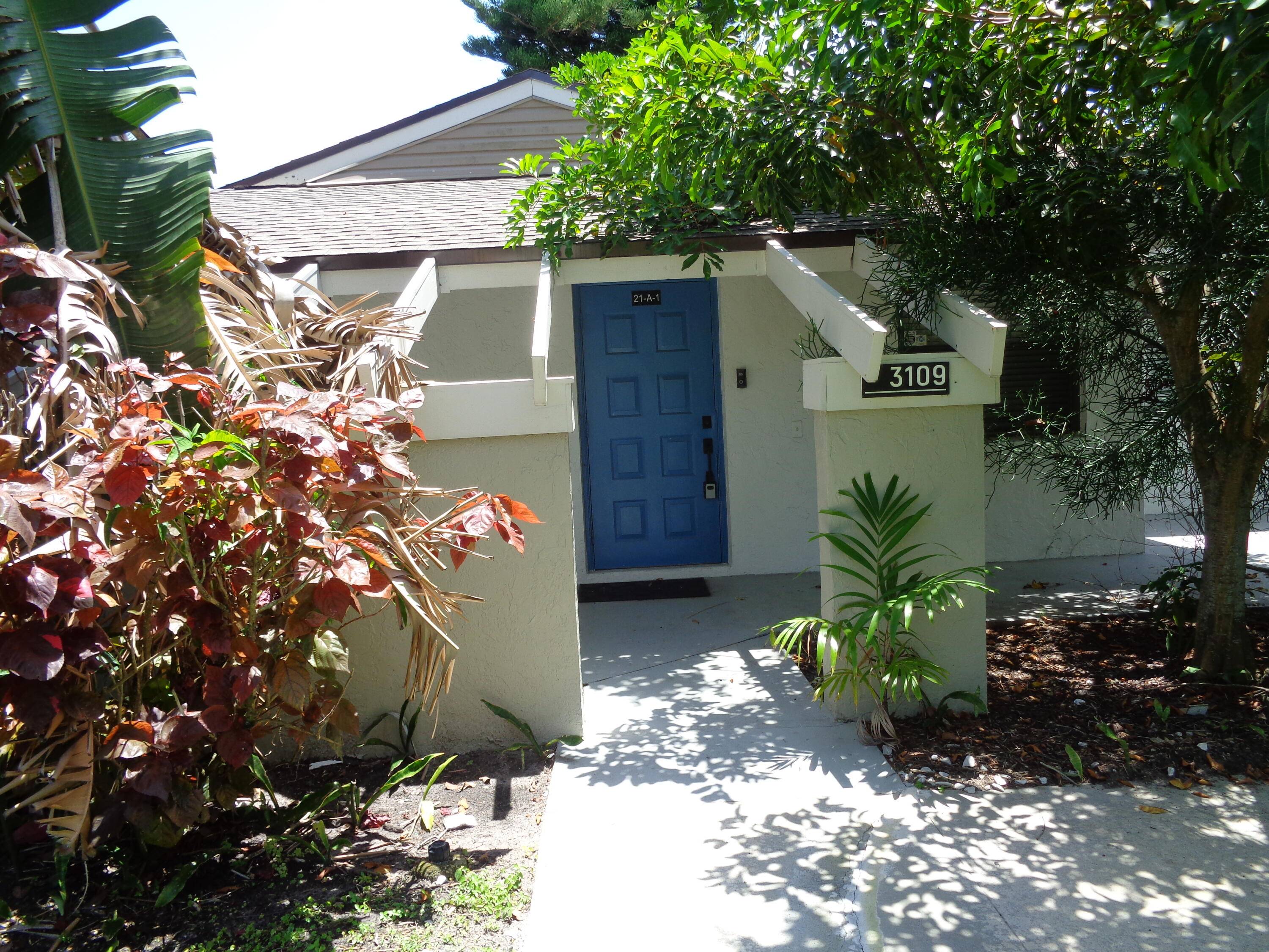 Updated 1 story villa in the quiet, all age neighborhood of Delray Oaks, located less than 5 miles from the beach.