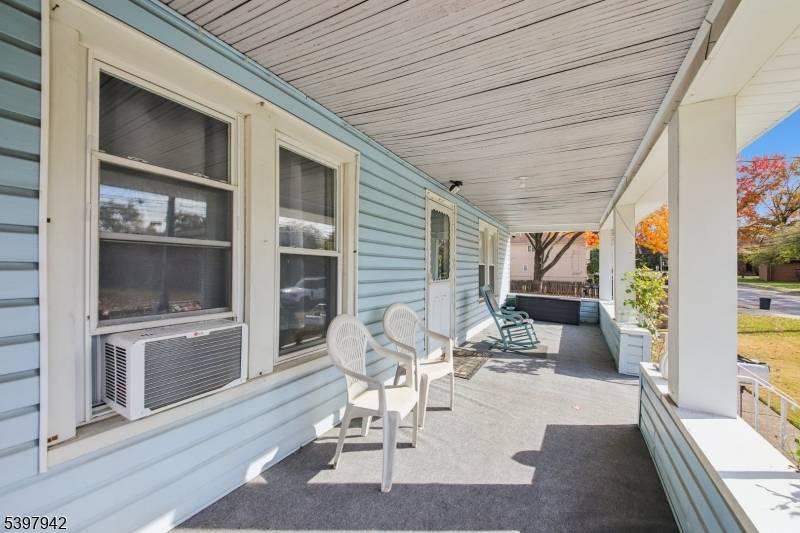 Prime Multi Family Investment or Live In Opportunity in Lodi Boro !