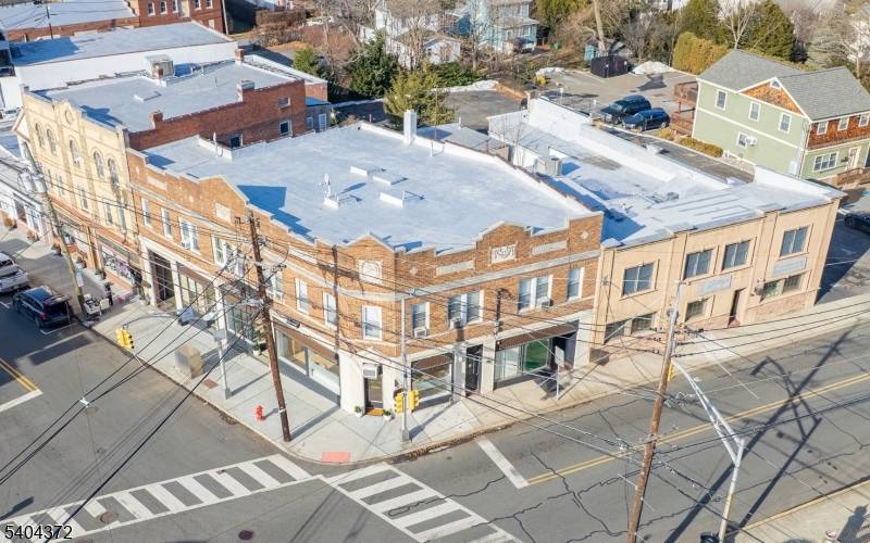 RARE FIND Mixed use investment opportunity in the heart of Nutley This six unit property features 3 commercial storefronts rented by The Education Association on Nutley Beauty Salon Woodwind Repair ...