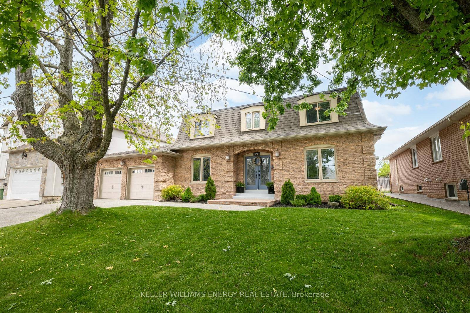 This is the custom built home you've been waiting for.