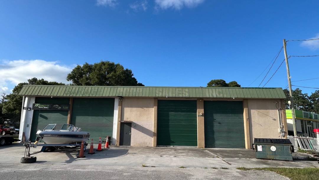 Prime Commercial Building on Large Corner Lot Zoned C 3 General Commercial Solid 2, 900 SF CBS constructed building situated on a spacious corner lot in a highly visible location.