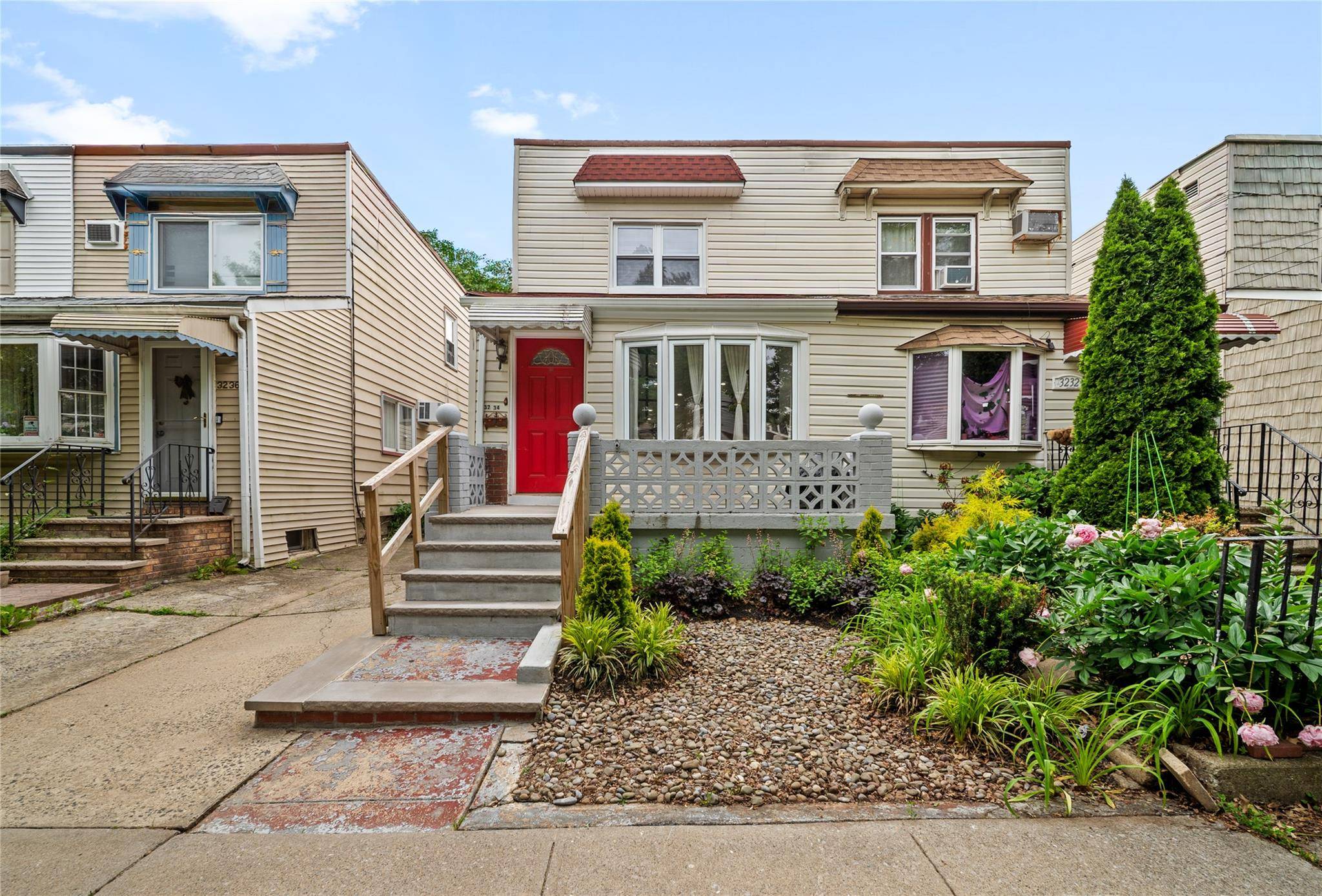 Turnkey Living in the Heart of Bayside Fully Renovated Home with Modern Comforts Welcome to your dream home in one of Bayside s most sought after locations just minutes from ...