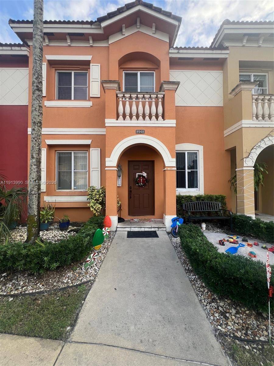 JUST REDUCED BEAUTIFUL 2 BEDROOM 2 BATH TOWNHOME IS LOCATED IN THE VILLAGE WALK GATED COMMUNITY.