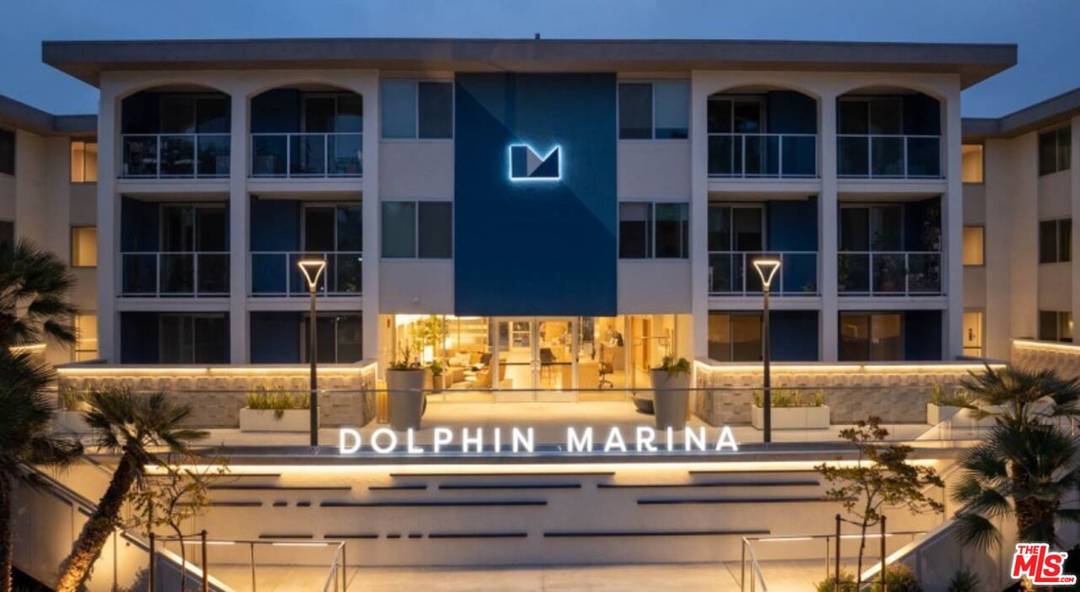 13900  Panay Way 2BR Marina Del Rey La