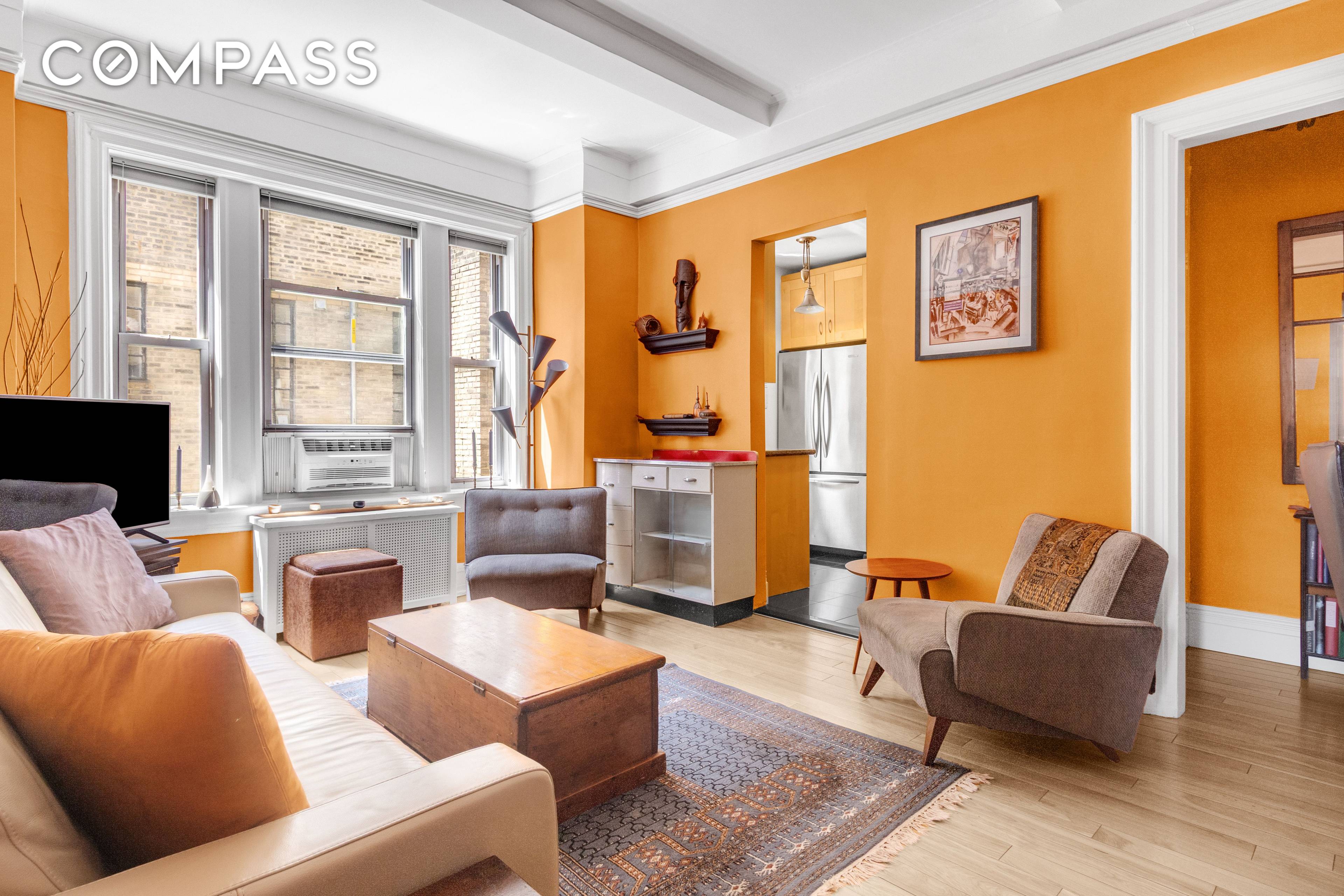 TOP FLOOR STAND OUT STYLISH CORNER STUNNER SOULFUL HEAD TURNER IN PRIME, PRIZED ADDRESS In 1922, the famous architects, Schwartz amp ; Gross, created a boutique building known for its ...