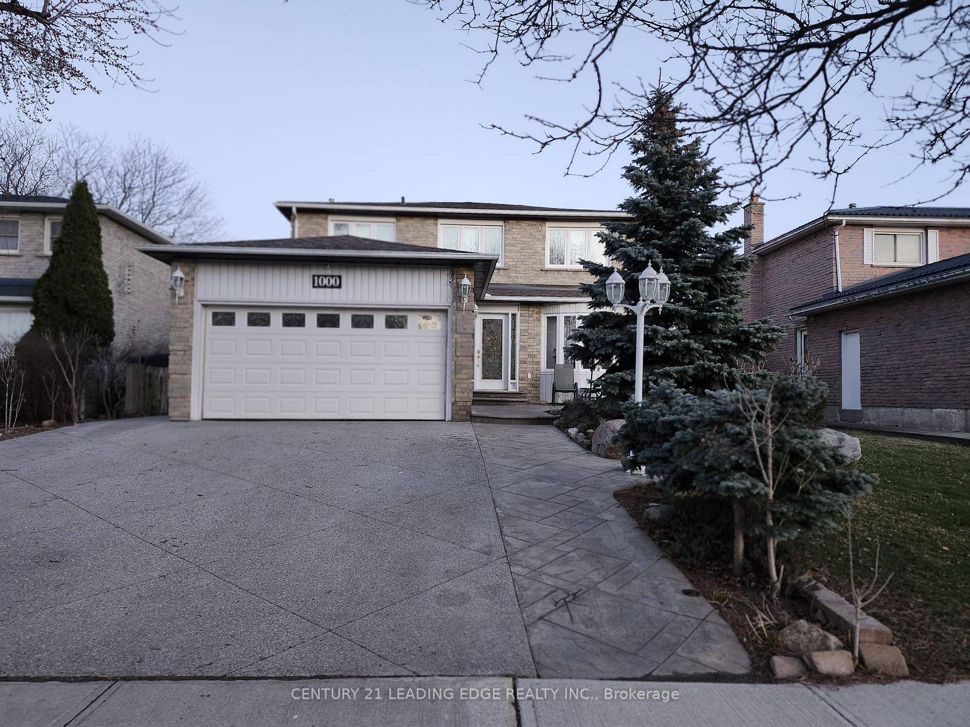 Many recent quality updates renos include kitchen W quartz countertops, bathrooms, quality steel appliances, flooring, smoothed ceilings, pot lights.