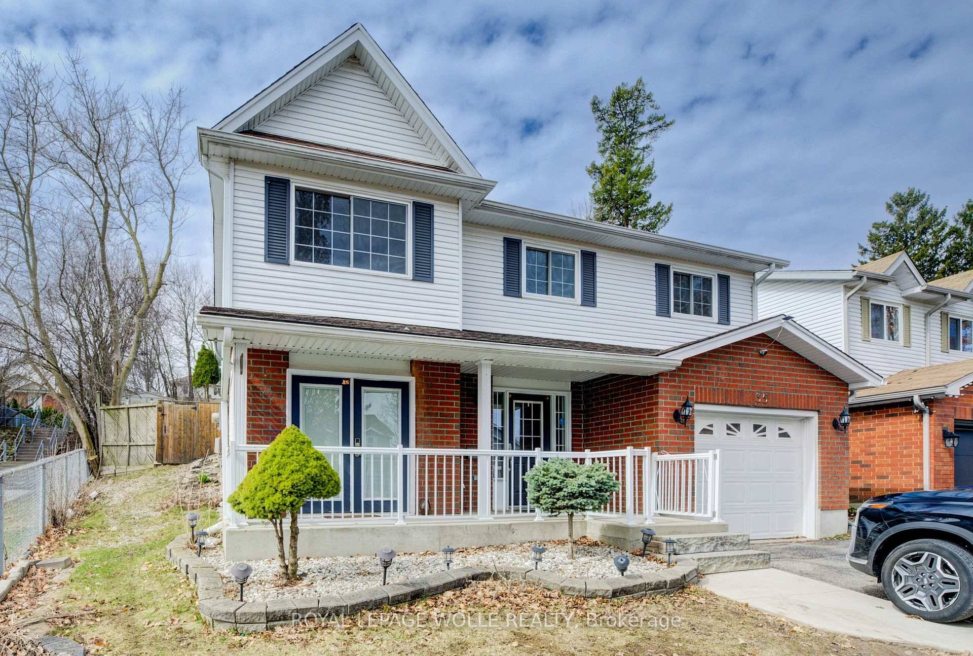 Stunning Home for Sale Sunlit, Spacious amp ; Perfectly Located !