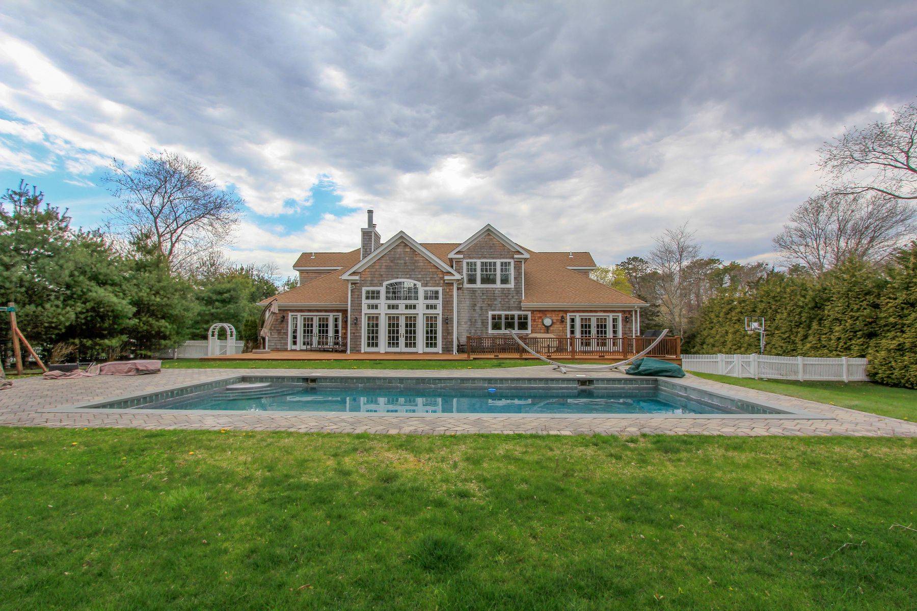 Soaring spaces, grand entry hall, 4 bedrooms and 4.