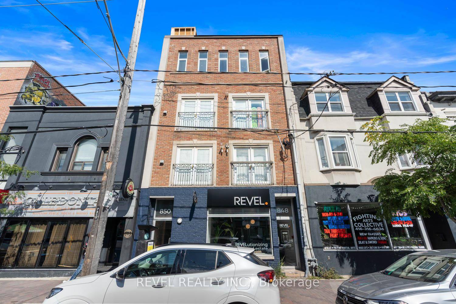 Outstanding investment opportunity in the heart of Toronto's rapidly growing College amp ; Ossington corridor.