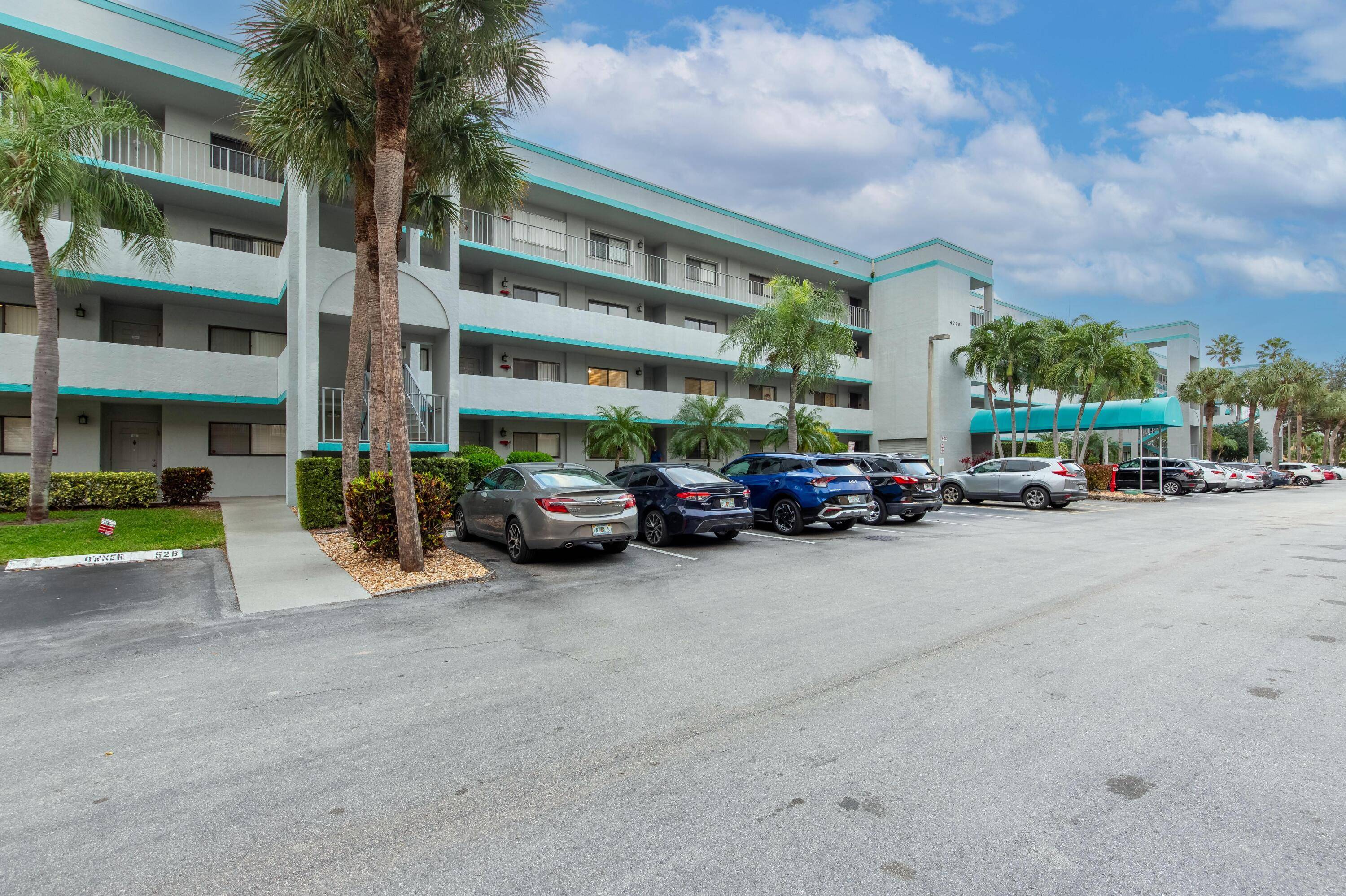 1342 Square Feet PLUS Balcony over looking tranquil Oak tree, pond and Green areas !