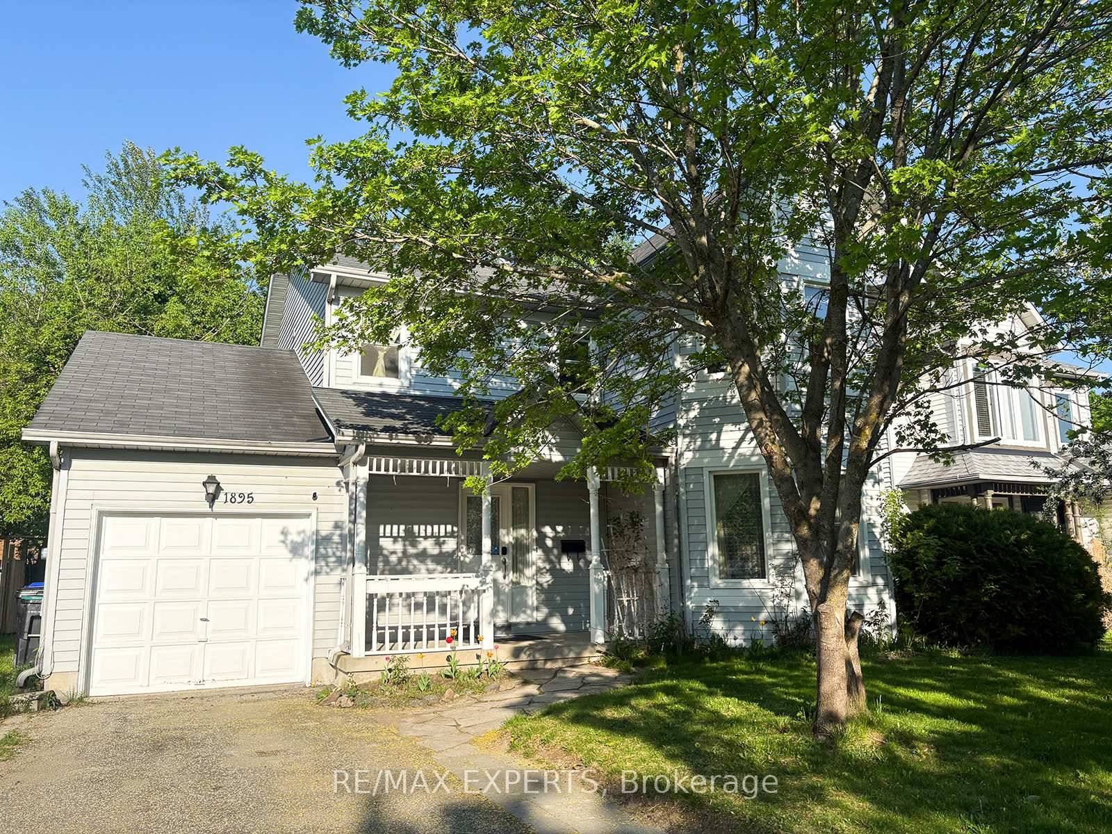 Step into this newly renovated, spacious 4 bedroom, 3 washroom detached home in the heart of Innisfil's highly desirable Alcona community.