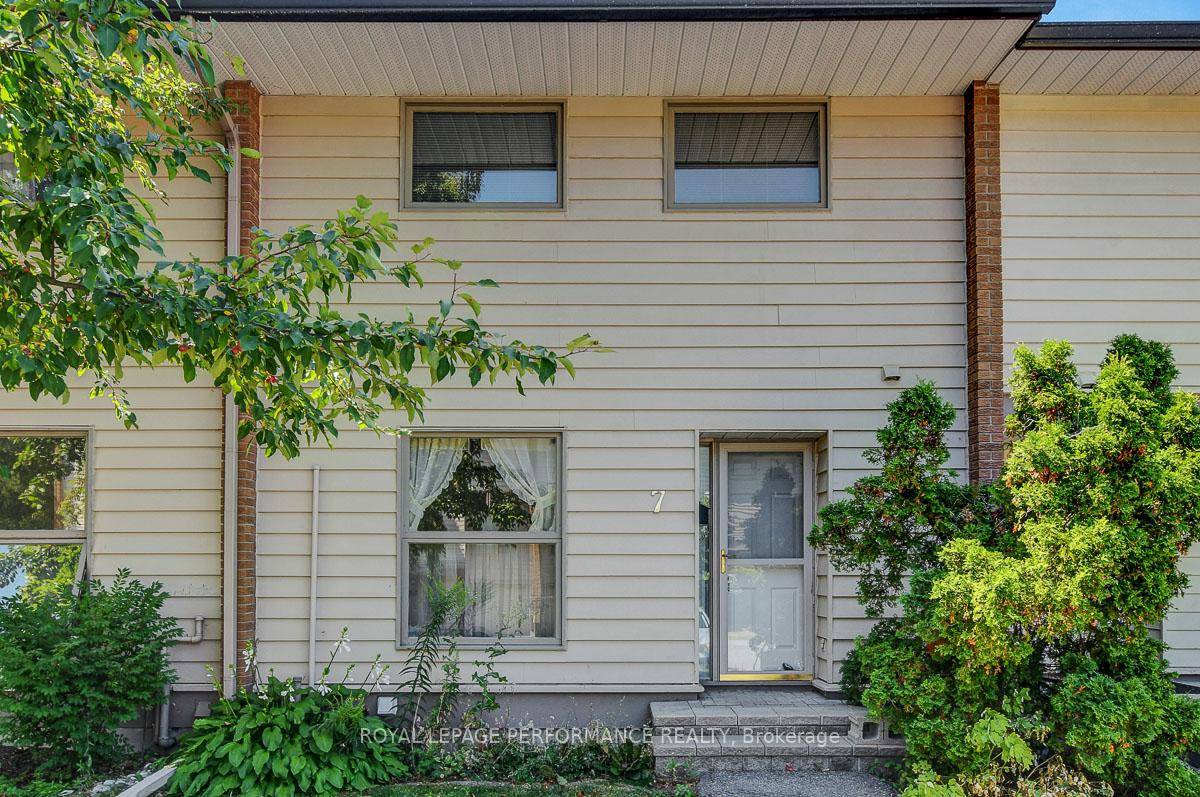 Affordable 3 Bedroom, 2 Bath Condo Townhome in sought after Beaverbrook.