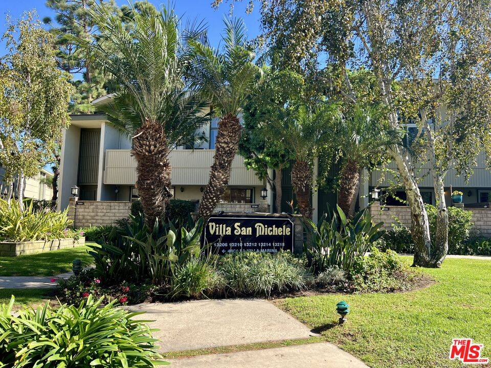 13218   Fiji Way 2BR Marina Del Rey La