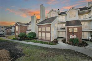 Sunny and bright Updated 2 bedroom, 2 full bath condo in conveniently located Carriage Crossing.