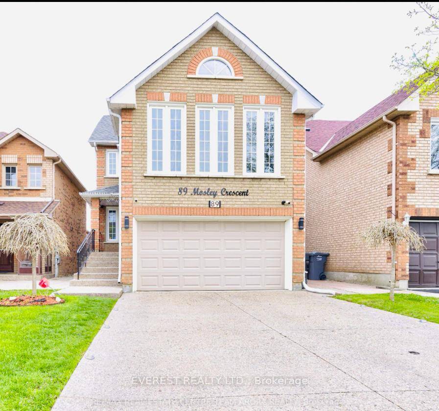 This freshly painted, absolutely stunning and spacious 4 2 bedroom detached home with a double car garage is located in the highly sought after neighbourhood of Fletchers West.
