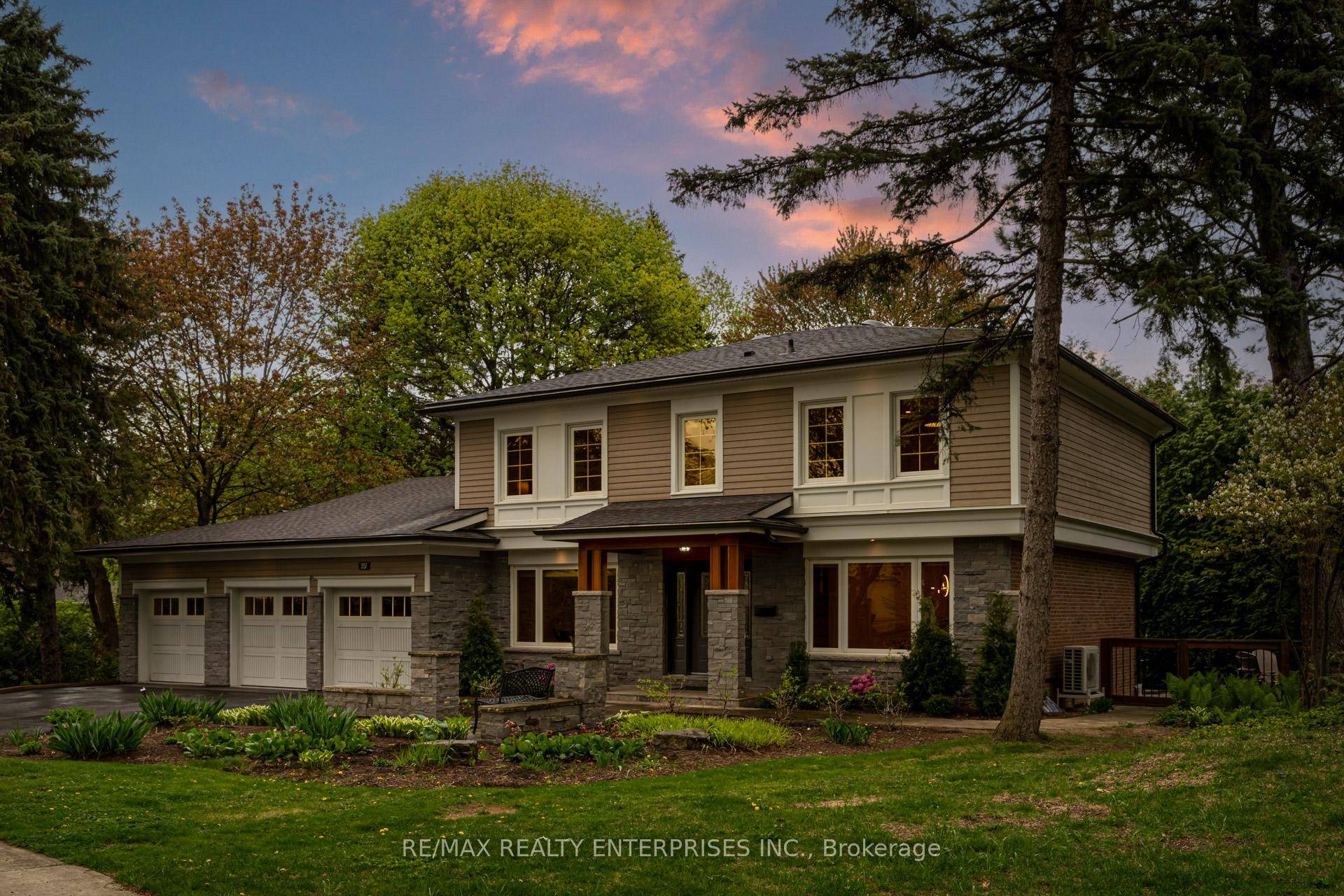 A real gem in a private court with just six homes, this exceptional property offers a rare combination of privacy, elegance, convenience.