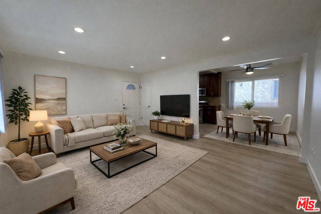 2607  Abbot Kinney Blvd 3BR Marina Del Rey La