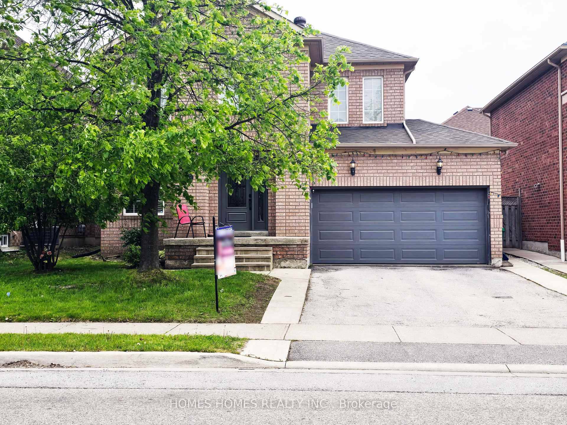 Gorgeous Turnkey North Facing Detached Home 3 Bed 4 Bath Prime High Demand Area Premium 45 feet lot Welcome to this stunning, move in ready 3 bedroom, 4 bath detached ...