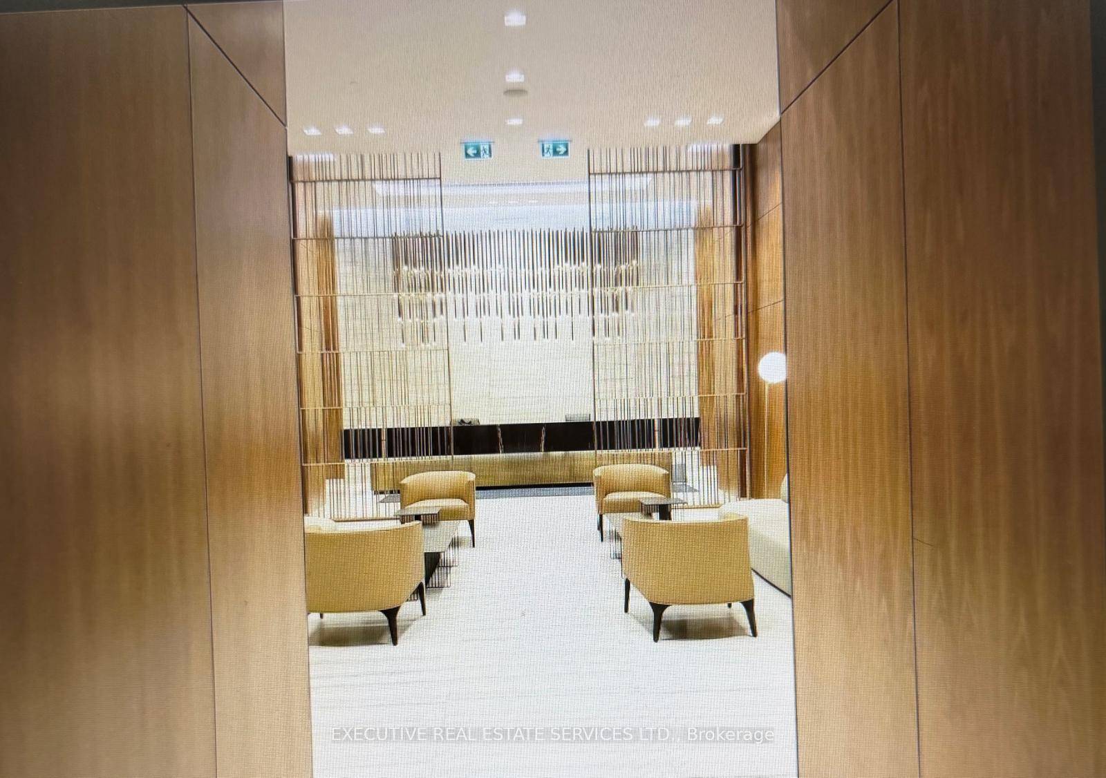 This stunning E Condos Sky high living at Yonge amp ; Eglinton !