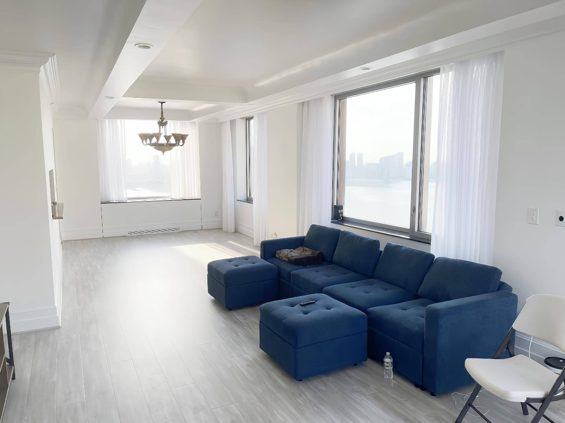 This luxurious 2 bedroom 2.