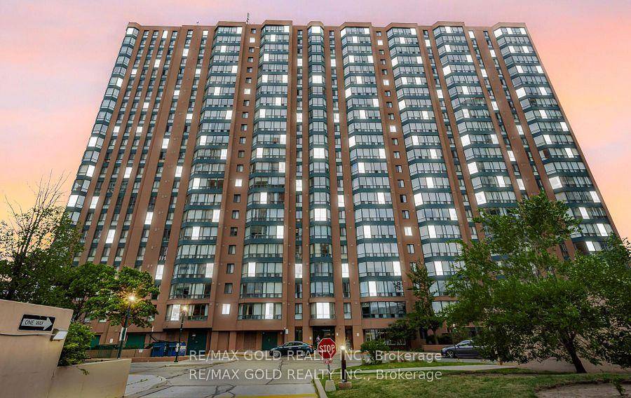 Location, Location, Location Steps To Cooksville Go And Public Transit 20 Minutes To Union Station Stunning 2 Bedroom Condo.