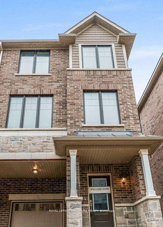 Welcome to Queens Lane, a prestigious community of luxury townhomes nestled amidst majestic trees, a charming creek, and expansive green spaces.