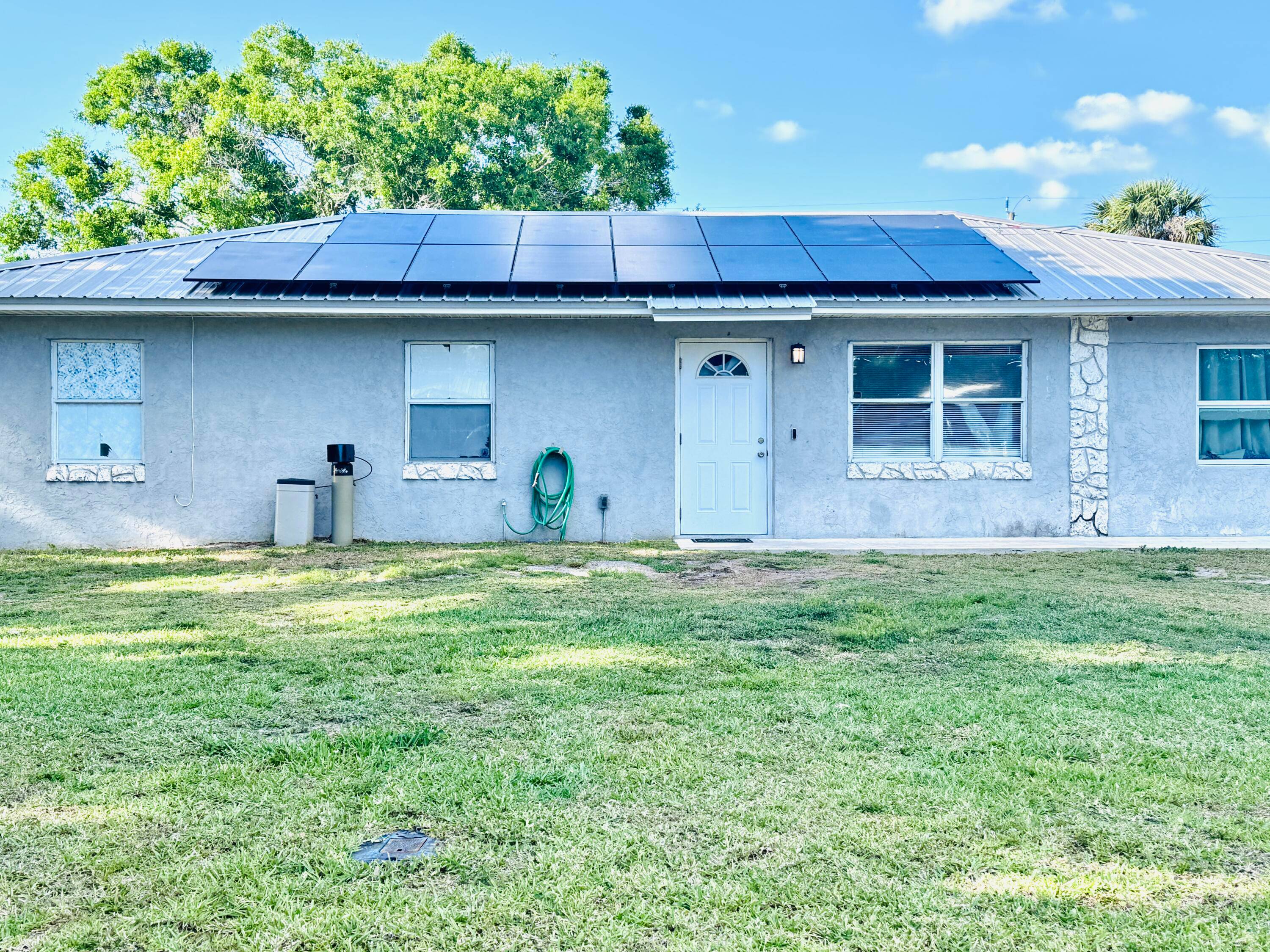 Charming 4 Bedroom Home on Spacious Lot !