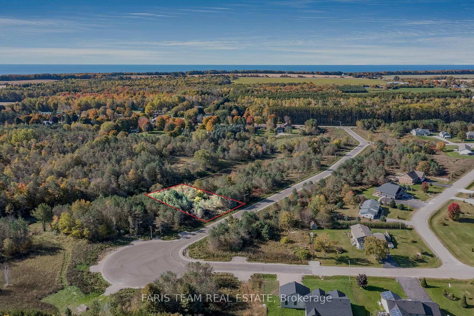 Top 5 Reasons You'll Love This Property 1 Create the perfect dream home, or seize this fantastic opportunity to develop multiple lots 2 Fully serviced lots offering natural gas, municipal ...
