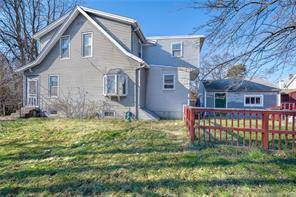Excellent investment opportunity fully rented 2 family home in East Hartford !