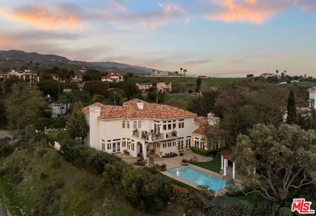 6015 Galahad Rd 5BR Malibu La