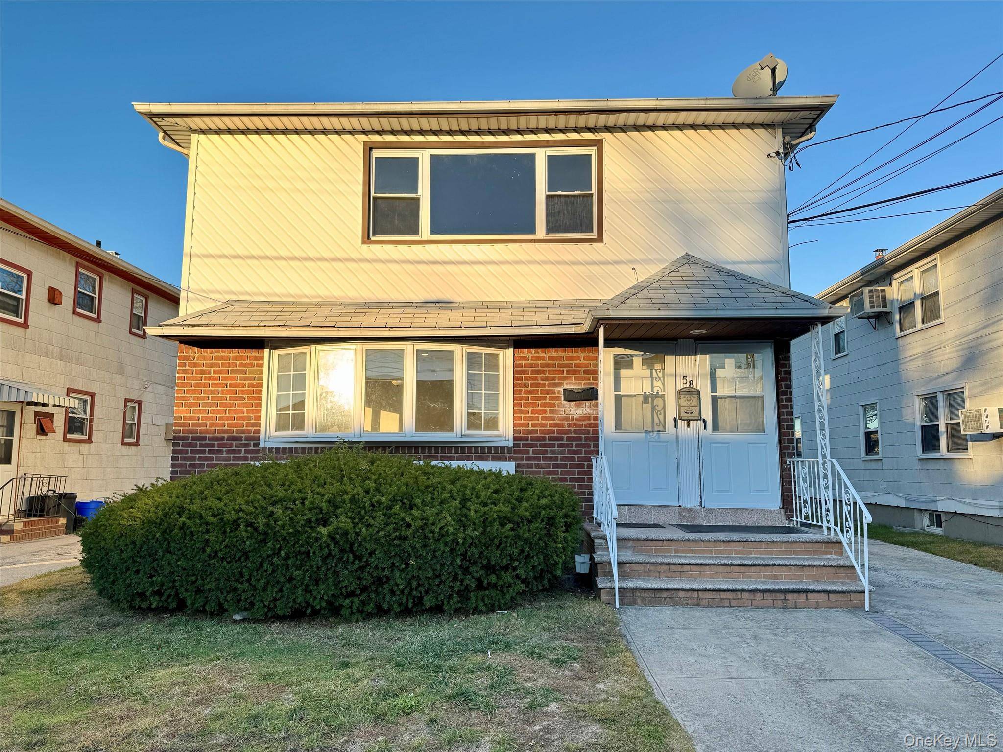 This multi family home is getting a fresh new look !