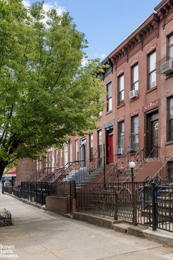 Key Details Two family brick townhouse 5 bedrooms 3 full bathrooms 2, 150 SF interior Solid structure with well maintained mechanicals and bones Delivered in clean, livable condition with opportunity ...
