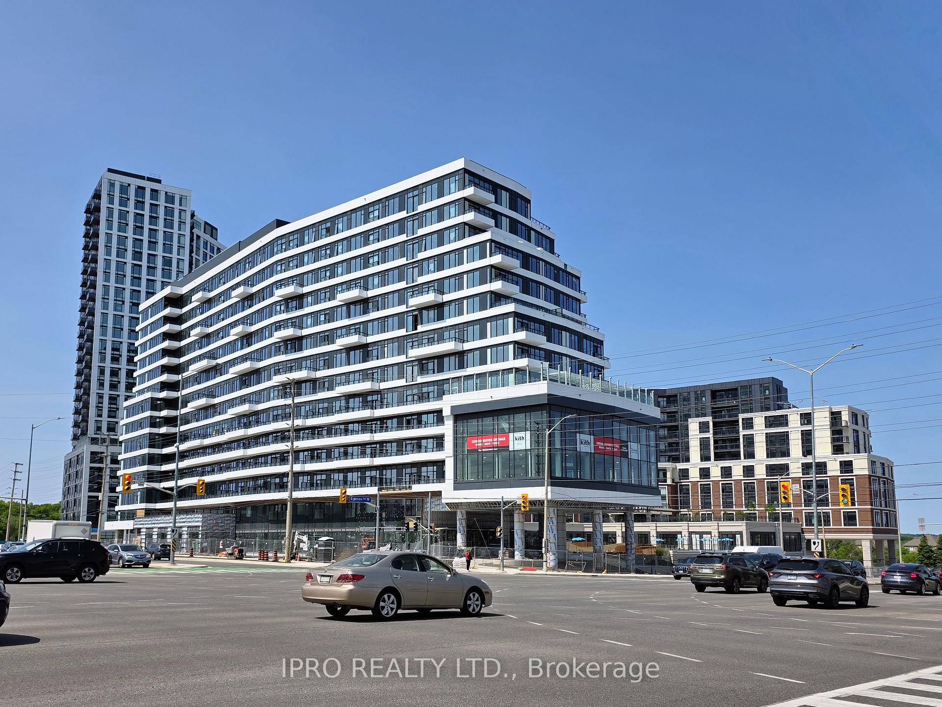 Brand new two bedroom and 2 full bath unit in desirable Erin Mills.