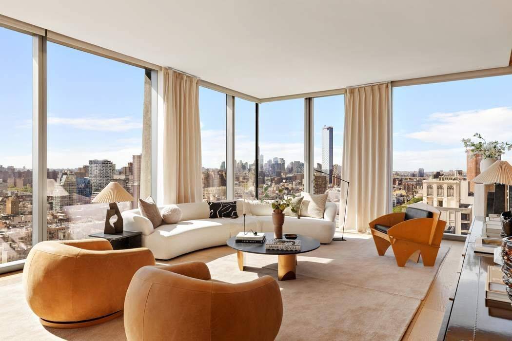 Welcome to unit 28E an extraordinary full floor, column free three bedroom residence at 215 Chrystie Street.