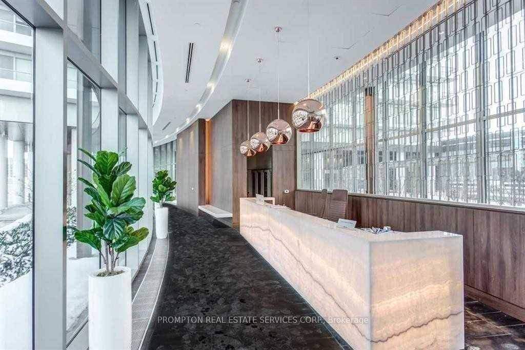 10 ft Ceilings Spacious and Airy One Bedroom Den with Parking and Locker located in the vibrant Concord Park Place community along the Sheppard subway line !