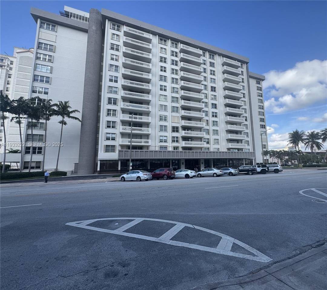 Completley renovated 2 bedroom, 2 full bathroom condominium for sale in the heart of Coral Gables.