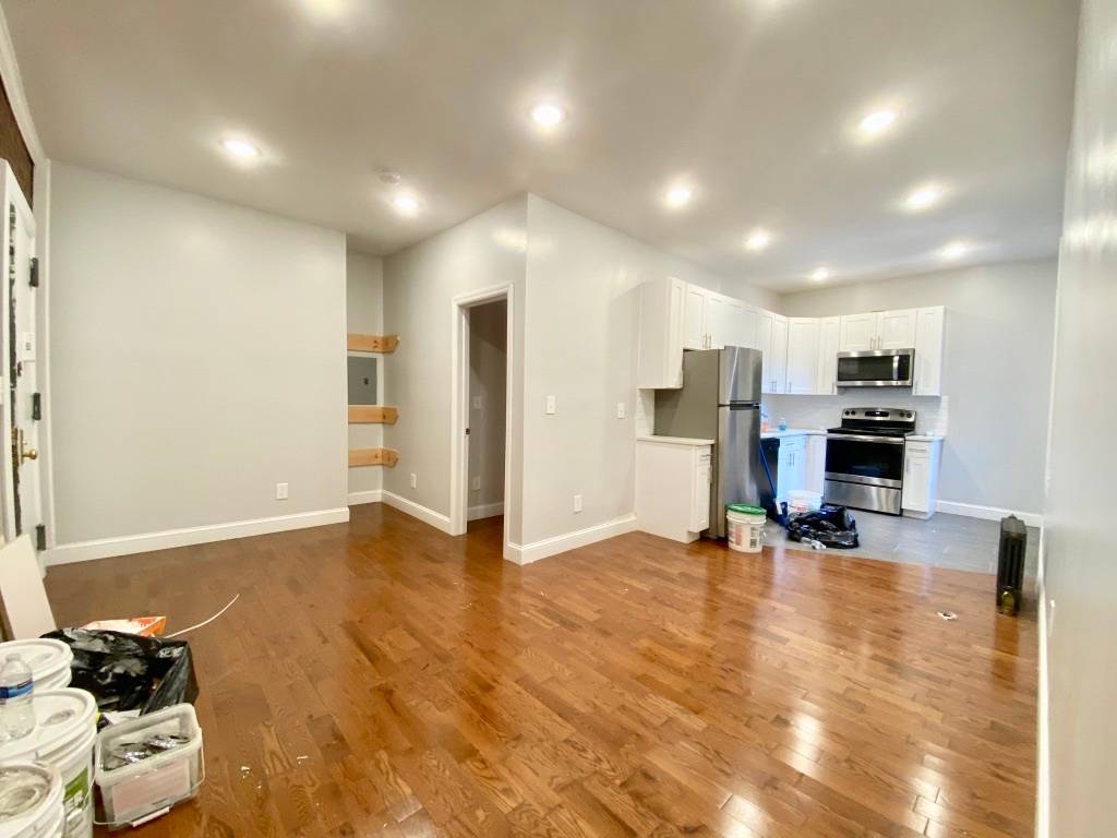 141 Nagle Avenue, New York, NY, 10040 3 BR for rent, apartment