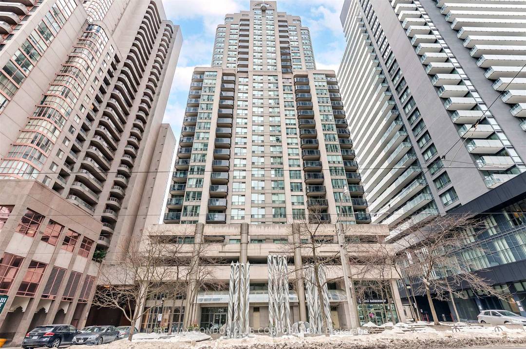 Prime Bay amp ; College Location !