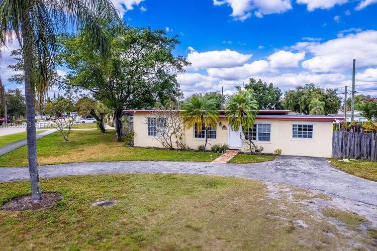 Oversized 11, 325 sq ft lot 0.