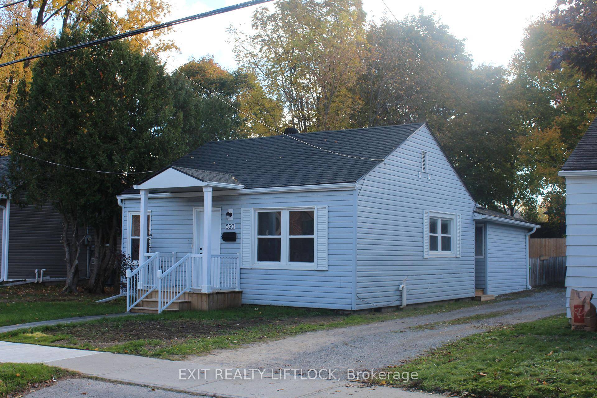 Freshly renovated 2 bedroom bungalow, updated flooring, bathroom, kitchen, in suite laundry, new furnace, large rec room with walkout to fenced backyard and patio.