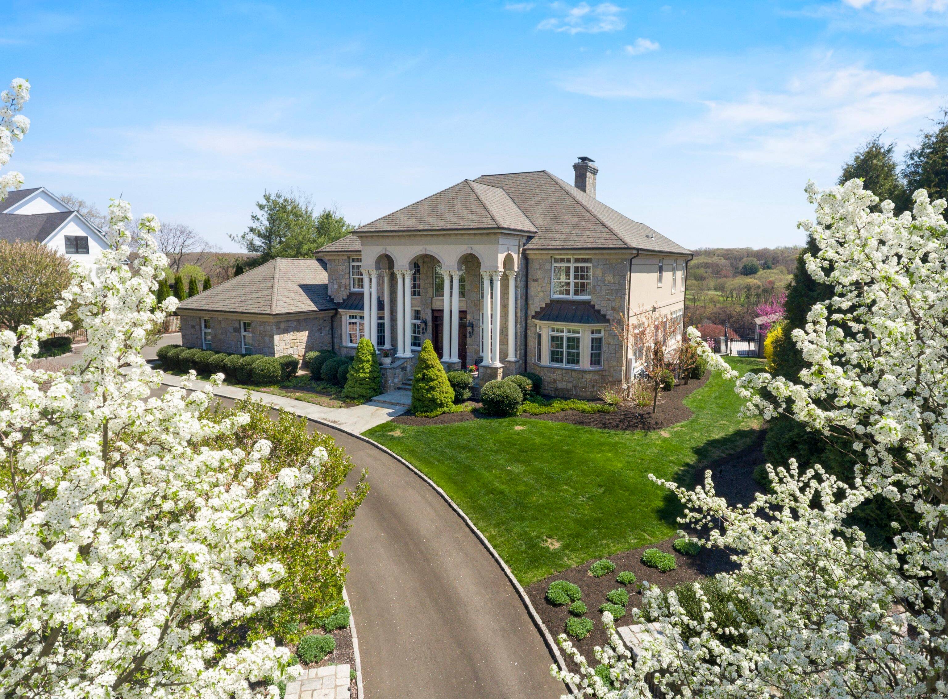 CROWN JEWEL OF FAIRFIELD COUNTY !