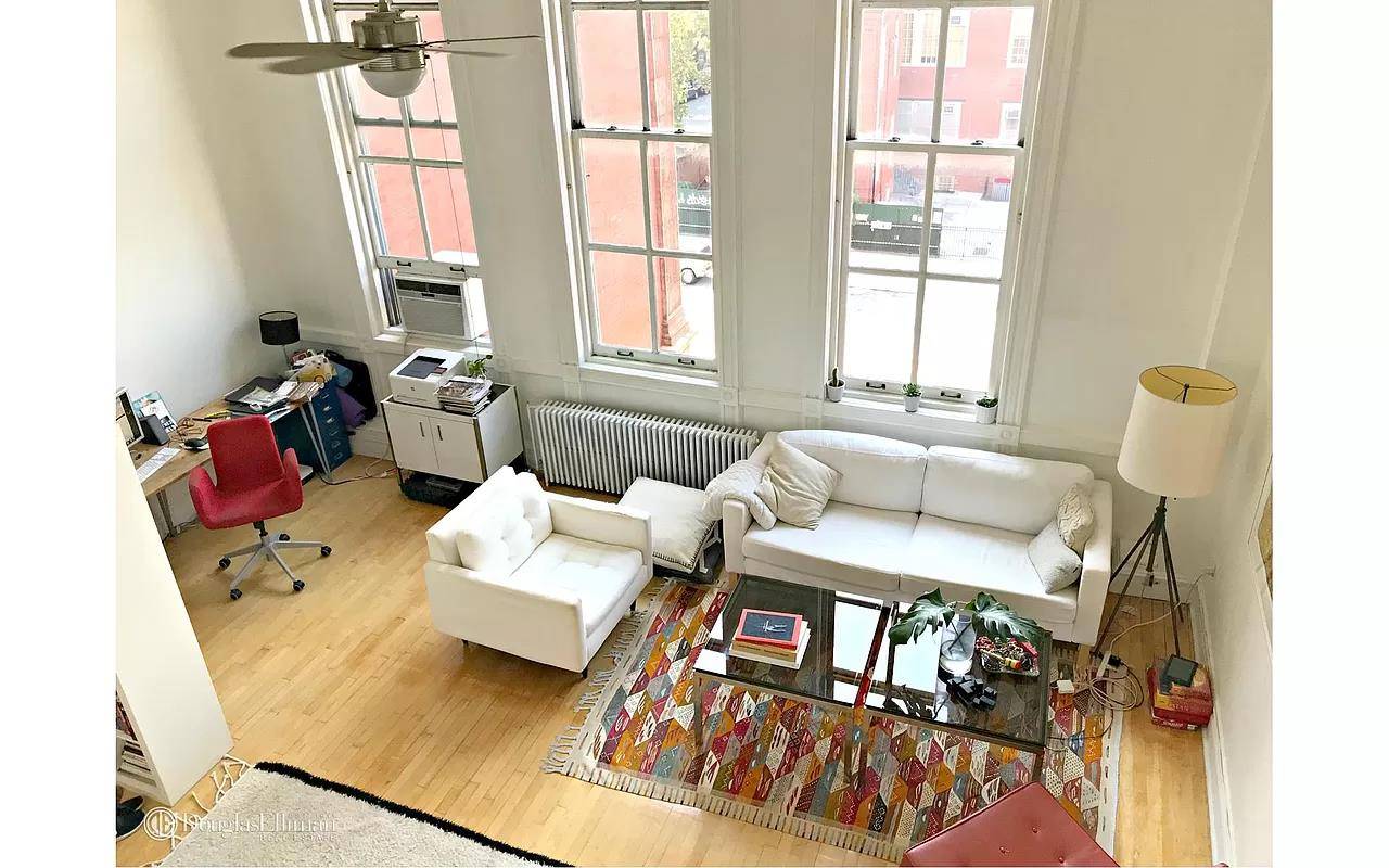 Available for a May 1st move in.