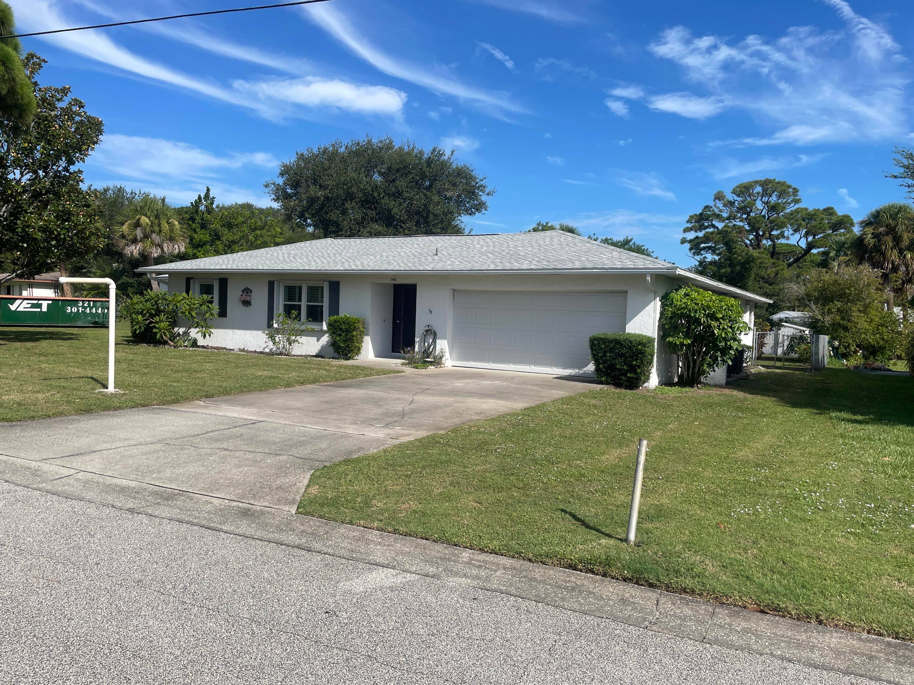 FANTASTIC POOL HOME JUST STEPS TO THE INDIAN RIVER AND ON A DEAD END STREET 3 BEDROOM 2 BATH WITH 2 CAR GARAGE RANCH STYLE HOME WITH LOTS AND LOTS ...