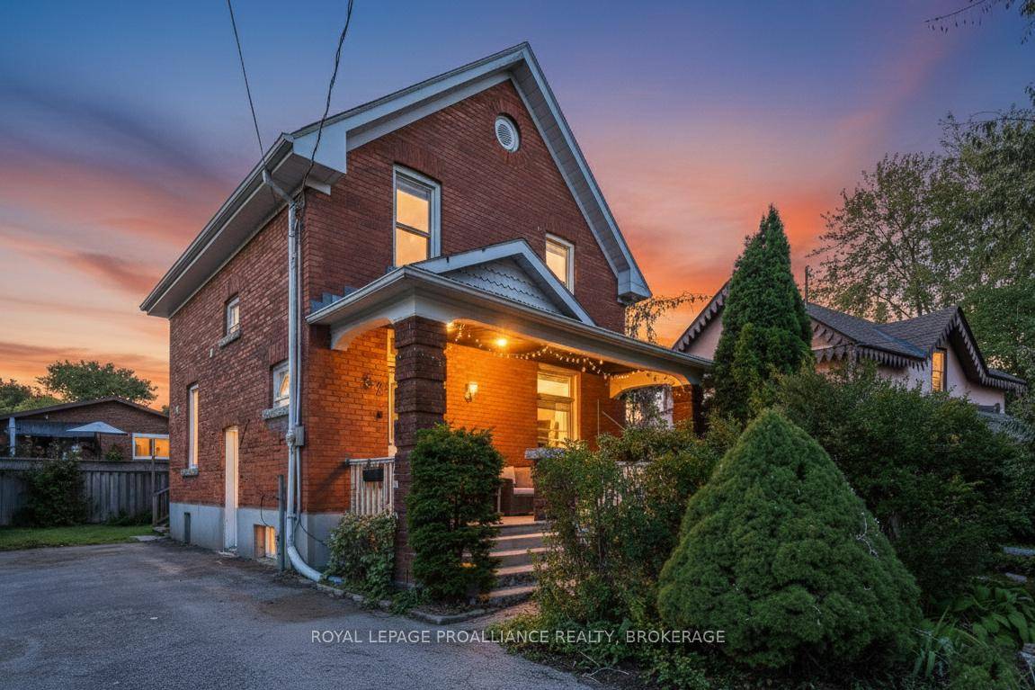 This charming 2 storey in Williamsville blends original character with modern updates.