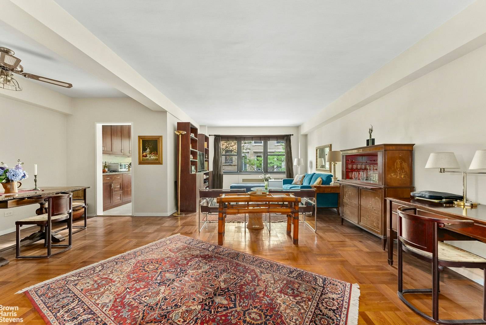 73 WEA RSD FULL SERVICE ENORMOUS, RENOVATED amp ; QUIET 1 BEDROOMThis serene, sprawling apartment faces north over West 74th Street, a quiet, tree lined street offering very pleasant views ...