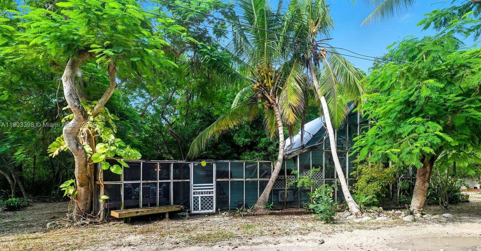 The perfect Keys fishing cottage.