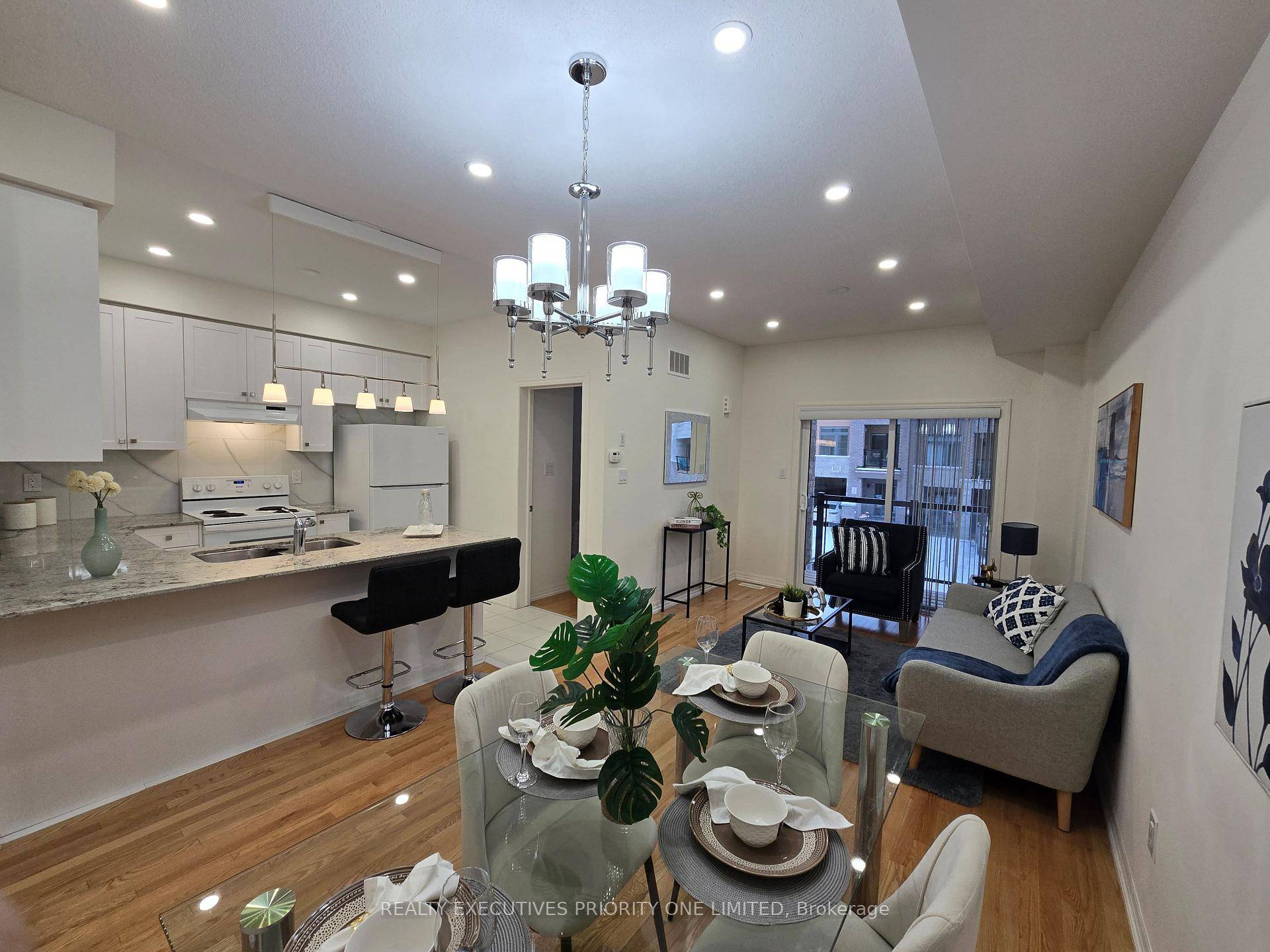 Here Is A Stunning Modern Design Freehold Townhouse By Sundial Homes In The Trendy High Demand Neighborhood Of Newmarket.